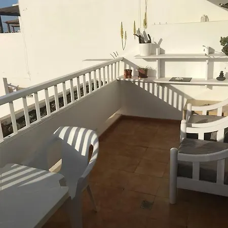Daruma 1-bedroom With Sea Views Apartment