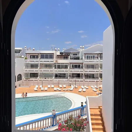 Daruma 1-bedroom With Sea Views *